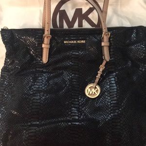Michael Kors Tote